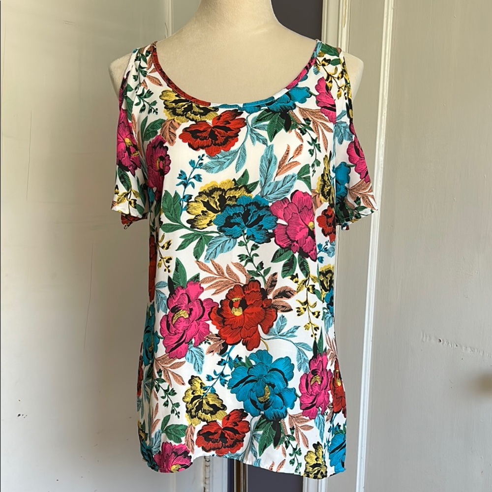 Kut from the Kloth Cold Shoulder Sleeve Blouse